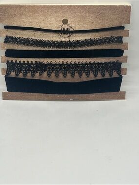 True Craft Black Velvet & Lace 5-Pack Choker Set